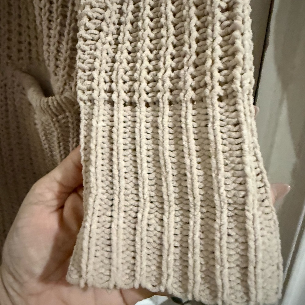 ⭐️Easel Taupe Knit Cardigan - Picture 4 of 6